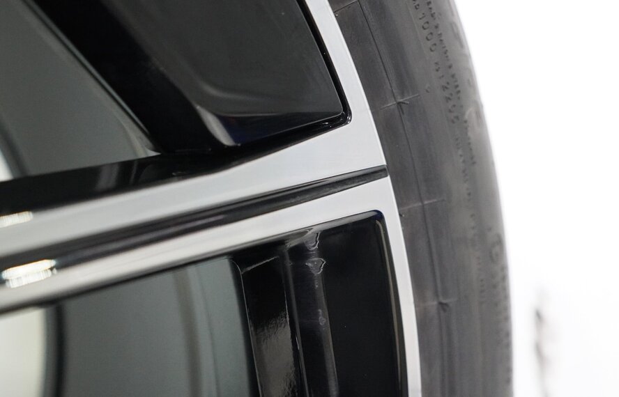 BMW BMW 7 er G70 X3 G45 907M 20 Zoll Felgen Pirelli Sommerkompletträder Original
