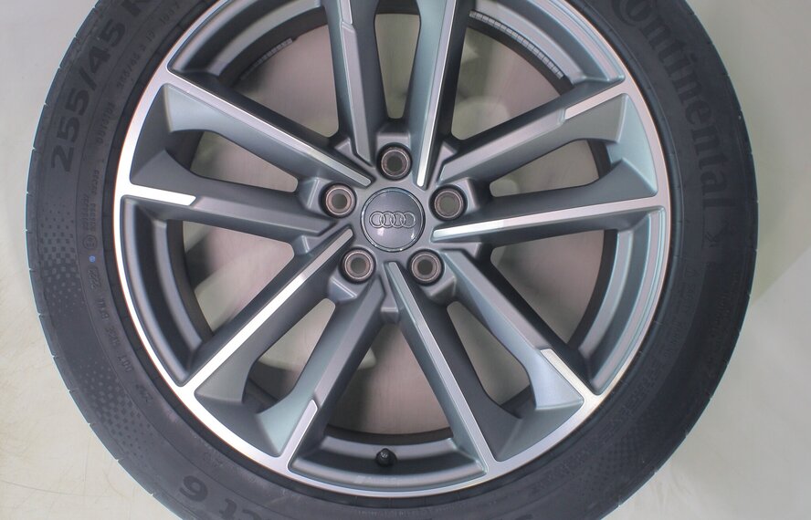 Audi Audi Q3 SQ3 F3B 19 Zoll Felgen Continental Sommerkompletträder Original