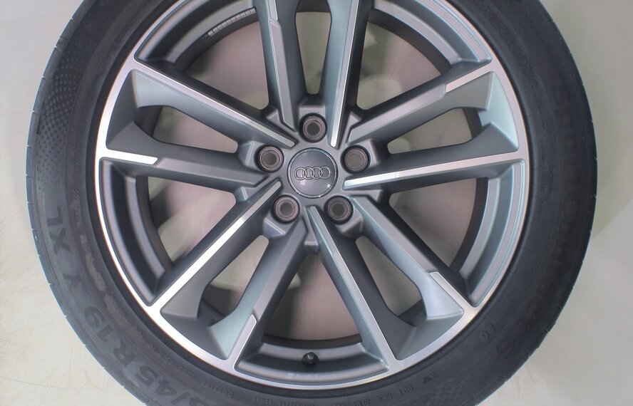 Audi Audi Q3 SQ3 F3B 19 Zoll Felgen Continental Sommerkompletträder Original