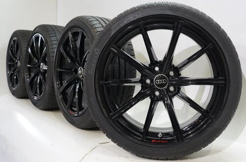Audi Audi RS4 RS5 B9 RS 19 Zoll Felgen Pirelli Winterkompletträder Original
