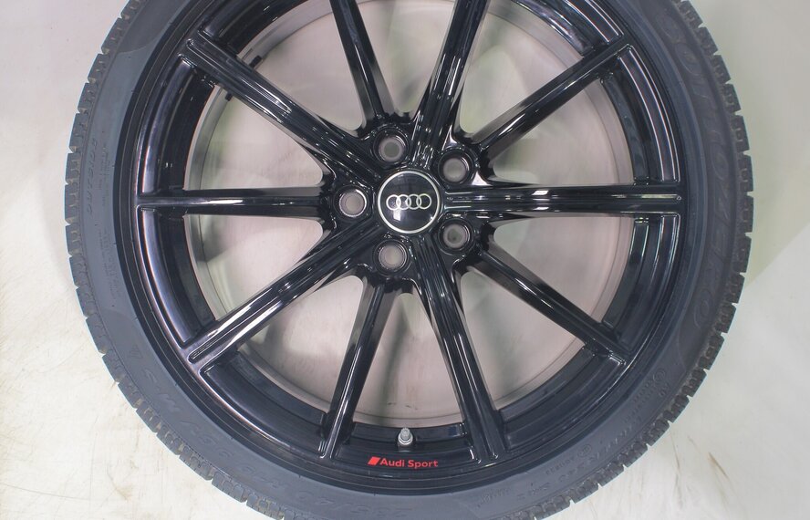 Audi Audi RS4 RS5 B9 RS 19 Zoll Felgen Pirelli Winterkompletträder Original