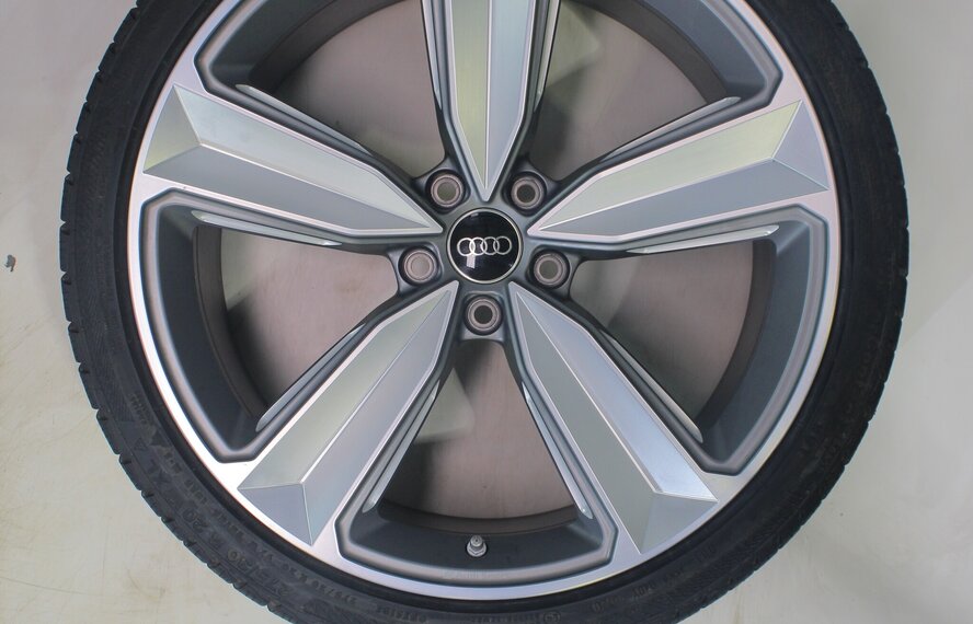 Audi Audi RS4 RS5 B9 20 Zoll Felgen Continental Winterkompletträder Original