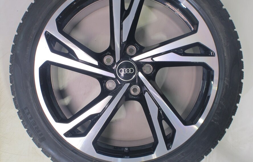 Audi Audi e-tron GT 20 Zoll Felgen Pirelli Winterkompletträder Original