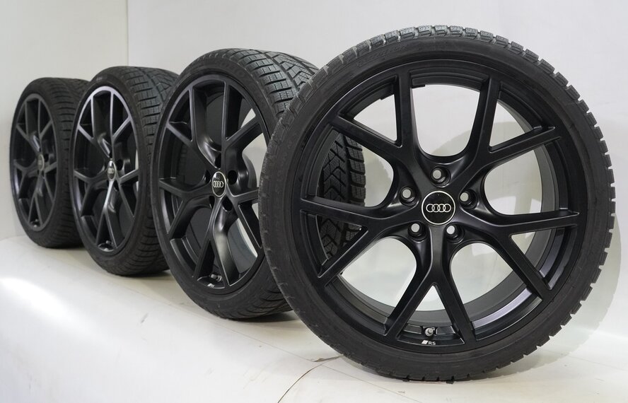 Audi Audi RS3 8Y 19 Zoll Felgen Pirelli Winterkompletträder Original