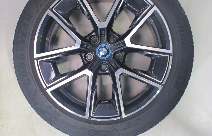 BMW BMW 4 er i4 G26 858M 18 Zoll Felgen Goodyear Winterkompletträder Original