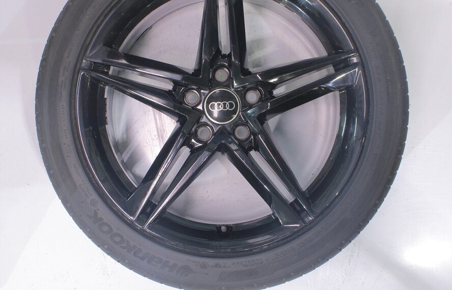 Audi Audi A4 S4 B9 8W 18 Zoll Felgen Hankook Sommerkompletträder Original