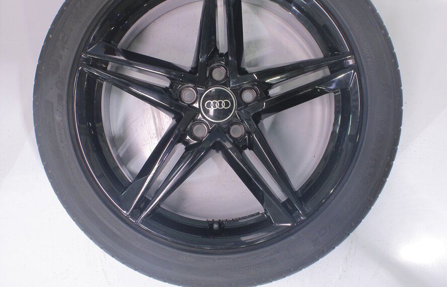 Audi Audi A4 S4 B9 8W 18 Zoll Felgen Hankook Sommerkompletträder Original