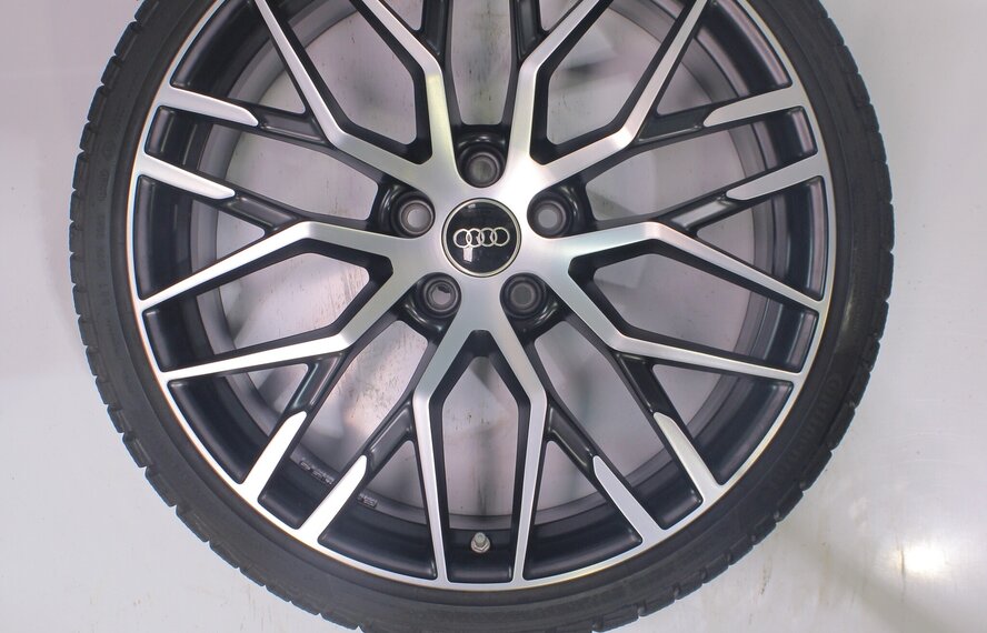 Audi Audi R8 4S 20 Zoll Felgen Continental Winterkompletträder Original