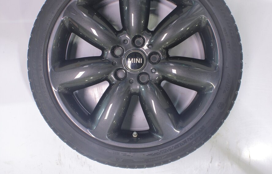 Mini Mini Clubman F54 521 18 Zoll Felgen Bridgestone Runflat Winterkompletträder Original