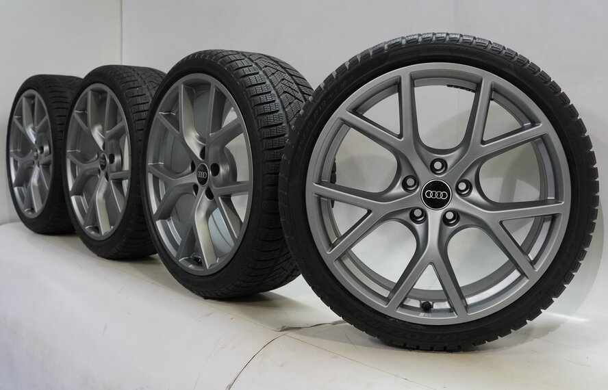 Audi Audi RS3 8Y 19 Zoll Felgen Pirelli Winterkompletträder Original