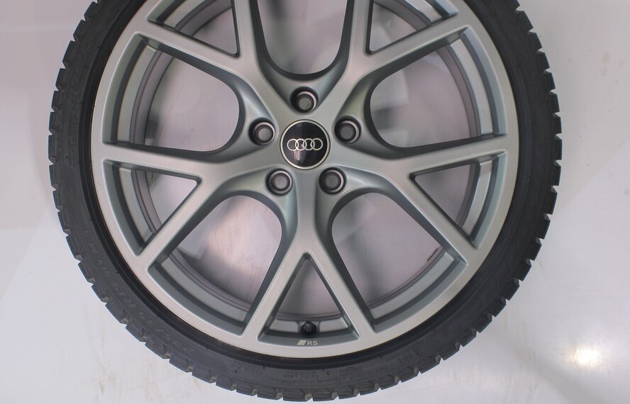 Audi Audi RS3 8Y 19 Zoll Felgen Pirelli Winterkompletträder Original