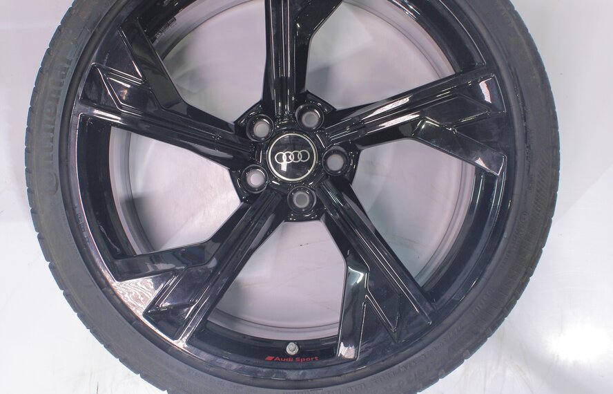 Audi Audi RS4 RS5 B9 20 Zoll Felgen Continental Winterkompletträder Original