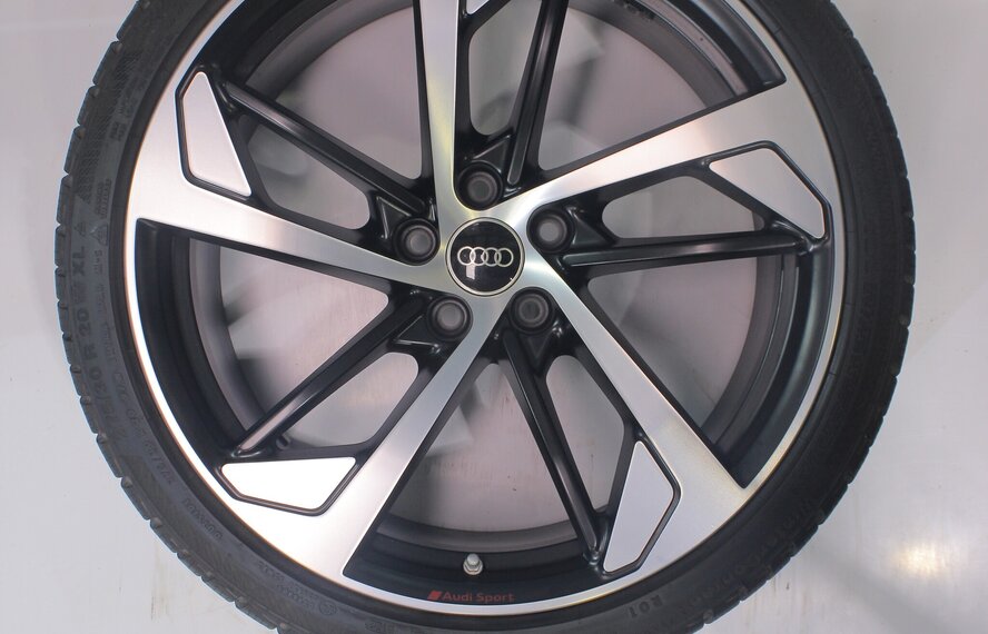 Audi Audi RS4 RS5 B9 20 Zoll Felgen Continental Winterkompletträder Original