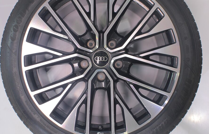 Audi Audi e-tron GT 20 Zoll Felgen Goodyear Winterkompletträder Original