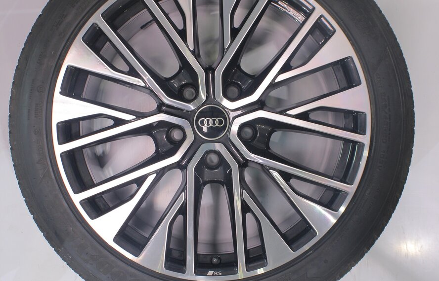 Audi Audi e-tron GT 20 Zoll Felgen Goodyear Winterkompletträder Original