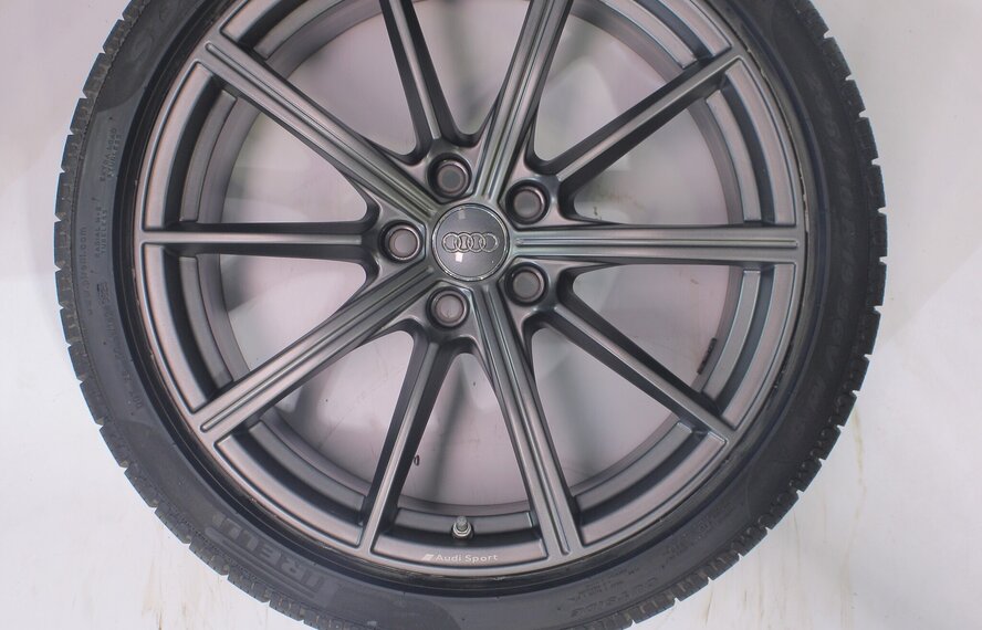 Audi Audi RS4 RS5 B9 RS 19 Zoll Felgen Pirelli Winterkompletträder Original