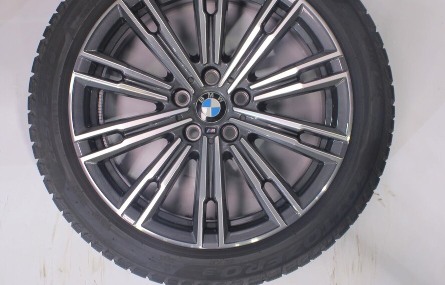 BMW BMW 2 er 3 er 4 er G20 G21 G22 G42 790M 18 Zoll Felgen Pirelli Runflat Winterkompletträder Original