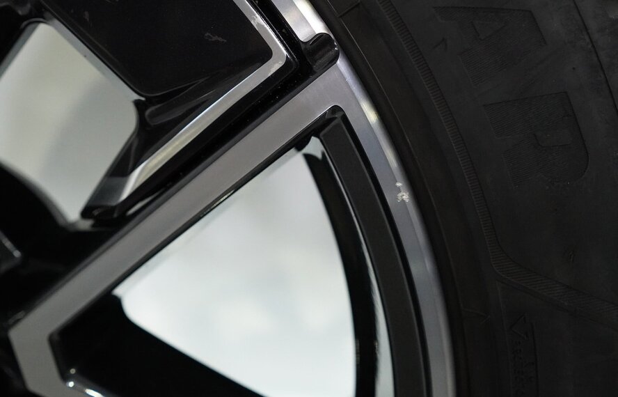 BMW BMW 4 er i4 G26 858M 18 Zoll Felgen Goodyear Winterkompletträder Original