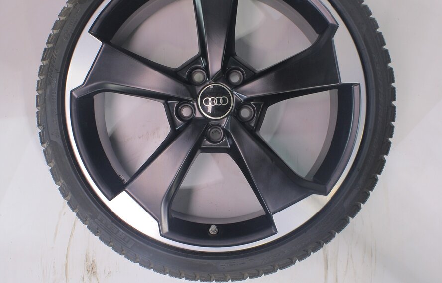 Audi Audi A3 S3 8V 19 Zoll Felgen Pirelli Winterkompletträder Original