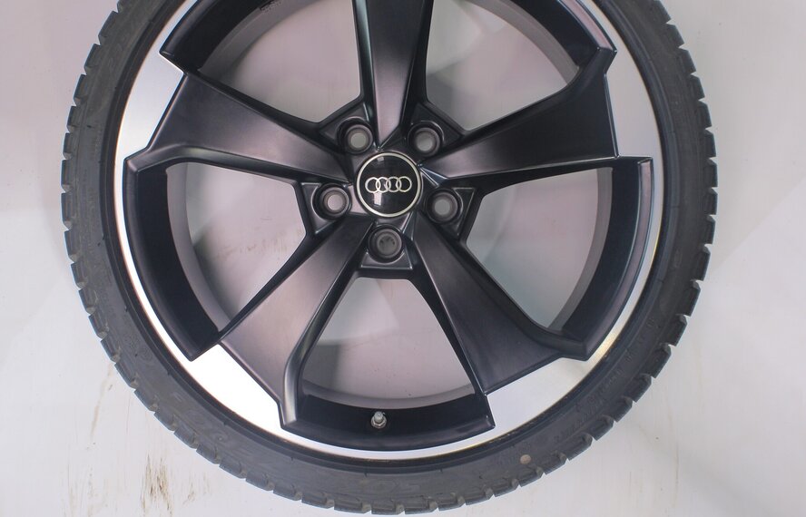 Audi Audi A3 S3 8V 19 Zoll Felgen Pirelli Winterkompletträder Original