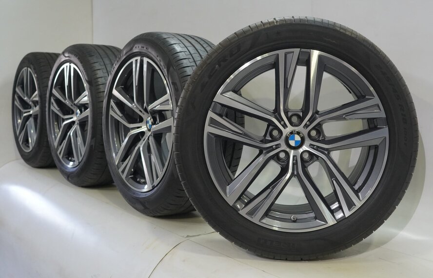 BMW BMW 4 er i4 G26 853 18 Zoll Felgen Pirelli Sommerkompletträder Original