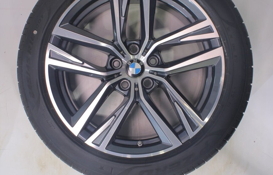 BMW BMW 4 er i4 G26 853 18 Zoll Felgen Pirelli Sommerkompletträder Original