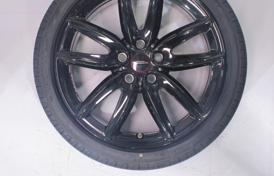 Mini Mini Clubman F54 JCW815 18 Zoll Felgen Pirelli Runflat Sommerkompletträder Original