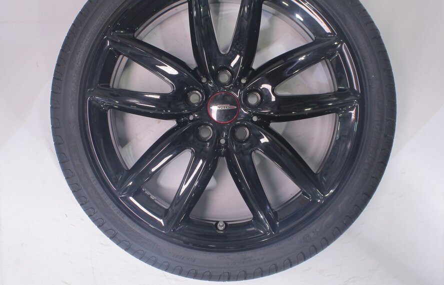 Mini Mini Clubman F54 JCW815 18 Zoll Felgen Pirelli Runflat Sommerkompletträder Original