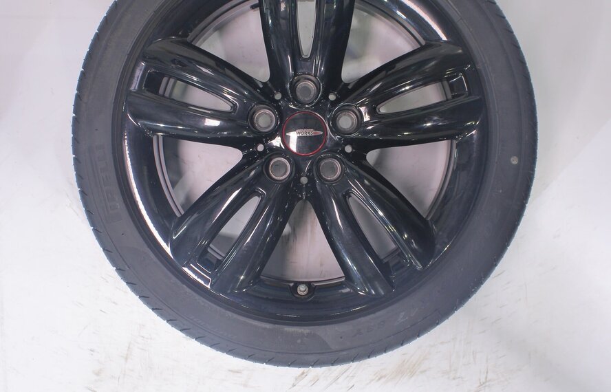 Mini Mini Cooper / S / One / Cabrio F55 F56 F57 JCW501 17 Zoll Felgen Pirelli Sommerkompletträder Neu Original