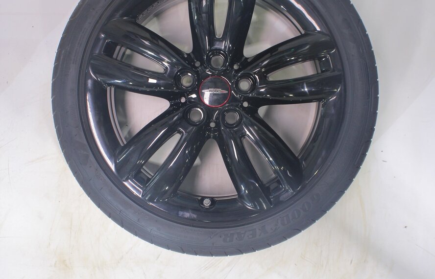 Mini Mini Cooper / S / One / Cabrio F55 F56 F57 JCW501 17 Zoll Felgen Goodyear Runflat Sommerkompletträder Original