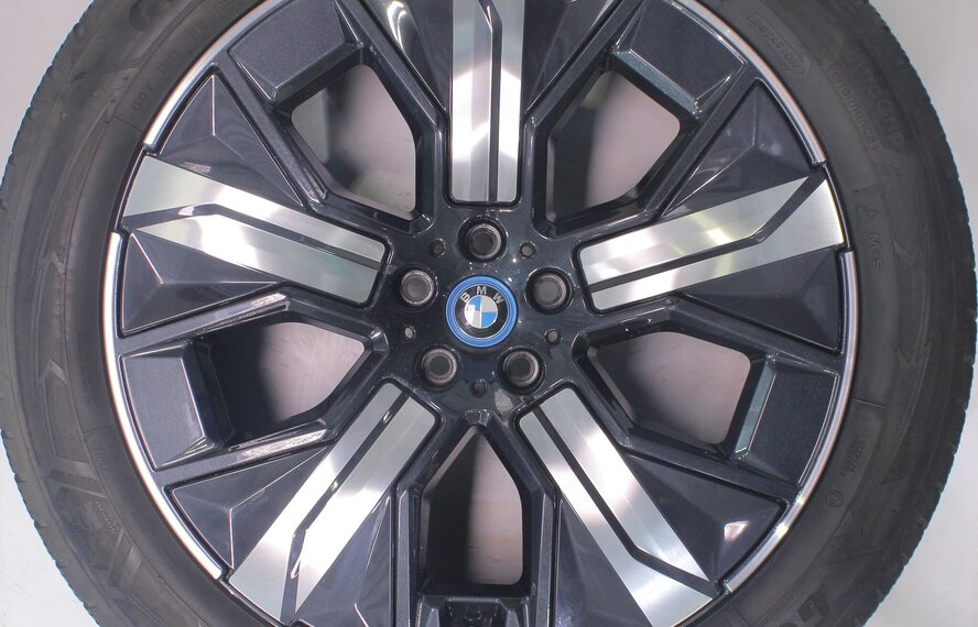 BMW BMW iX i20 1011 21 Zoll Felgen Goodyear Winterkompletträder Original