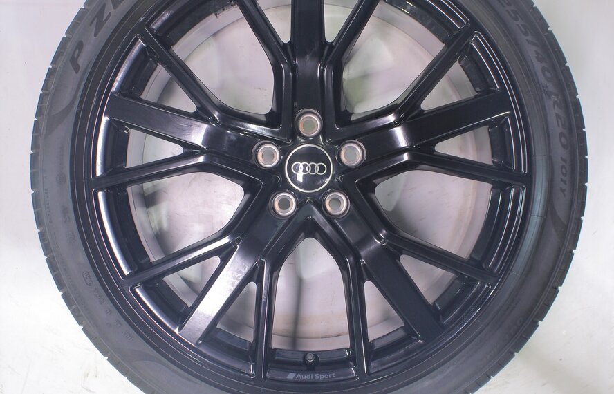 Audi Audi Q3 RSQ3 20 Zoll Felgen Pirelli Sommerkompletträder Original