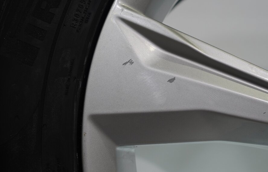 Audi Audi Q5 SQ5 80A 19 Zoll Felgen Pirelli Winterkompletträder Neu Original