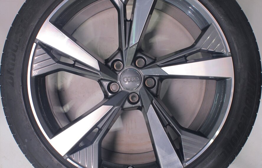 Audi Audi e-tron GE Q8 e-tron 21 Zoll Felgen Bridgestone Sommerkompletträder Original