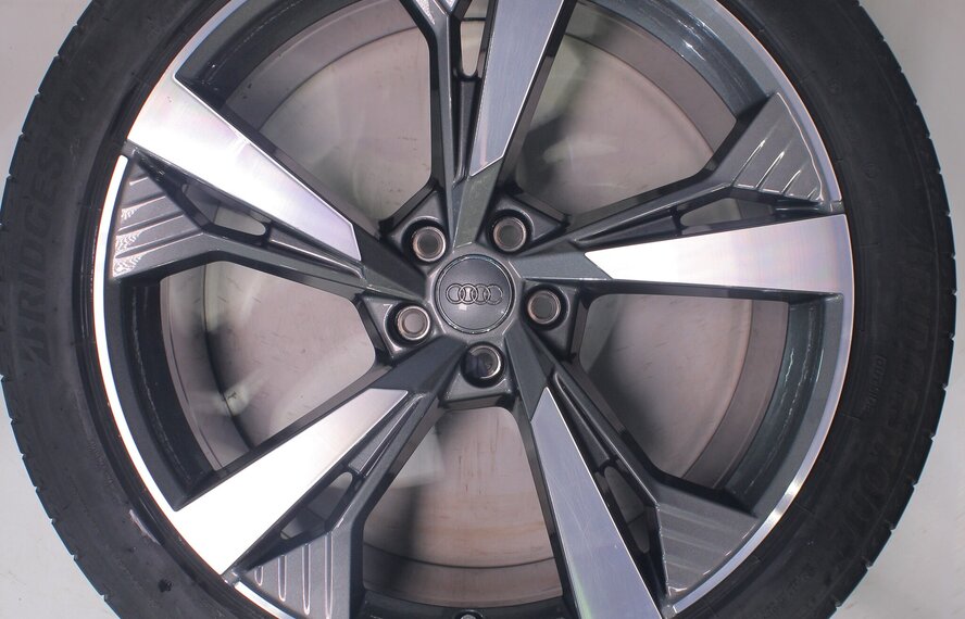 Audi Audi e-tron GE Q8 e-tron 21 Zoll Felgen Bridgestone Sommerkompletträder Original