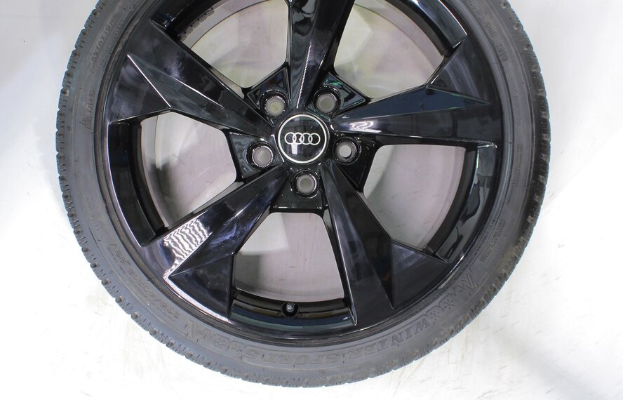 Audi Audi A3 S3 8Y 8V 18 Zoll Felgen Dunlop Winterkompletträder Original