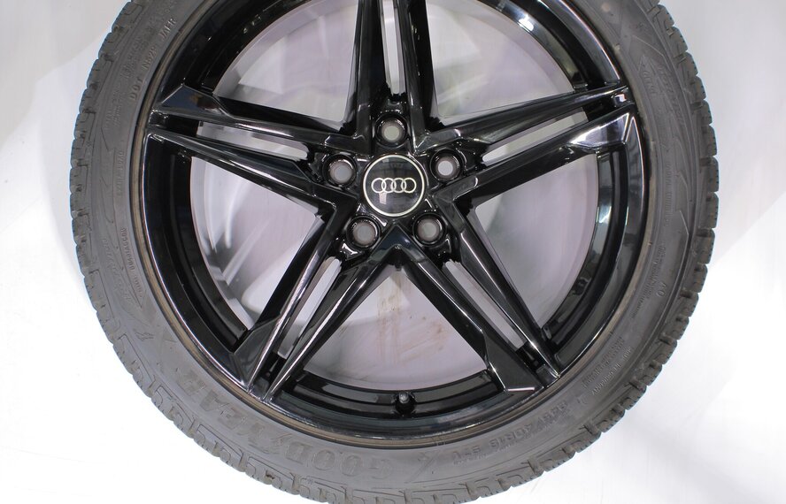Audi Audi A4 S4 B9 8W 18 Zoll Felgen Goodyear Winterkompletträder Original