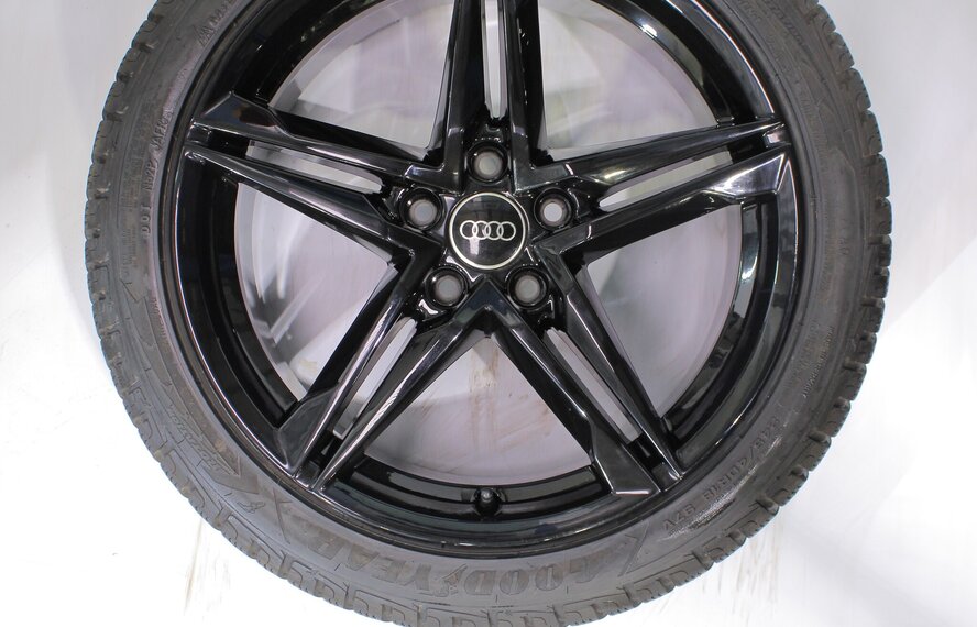 Audi Audi A4 S4 B9 8W 18 Zoll Felgen Goodyear Winterkompletträder Original