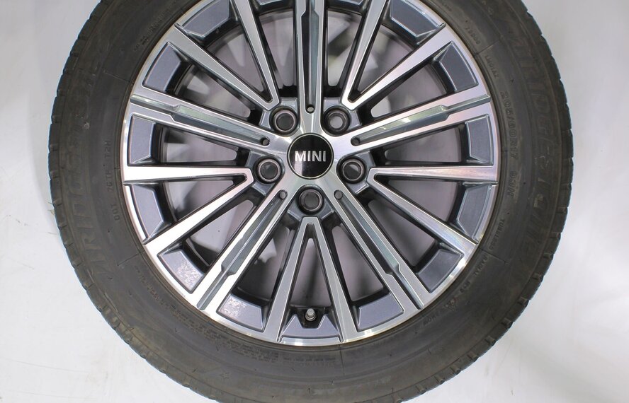 BMW BMW 2er U06 Active Tourer 833 17 Zoll Felgen Bridgestone Winterkompletträder Original