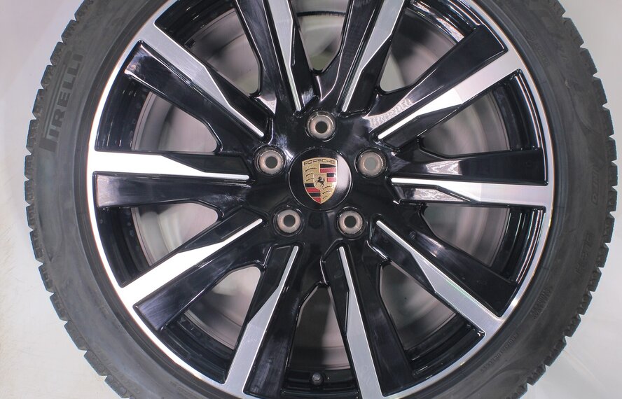Porsche Porsche Taycan 4S S Turbo 20 Zoll Felgen Pirelli Winterkompletträder Original