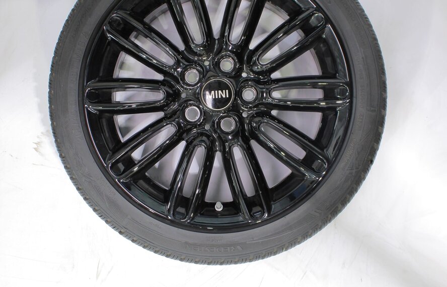 Mini Mini Cooper / S / One / Cabrio F55 F56 F57 500 17 Zoll Felgen Vredestein Winterkompletträder Original