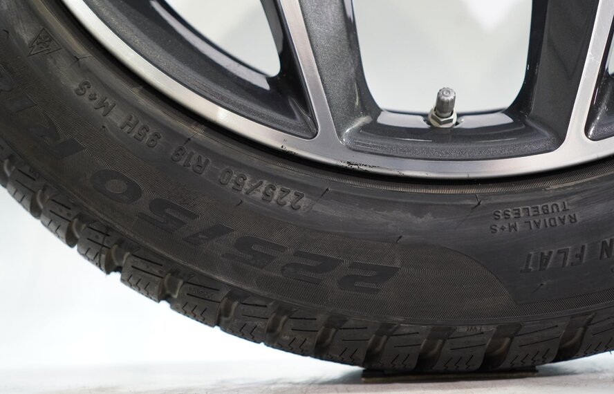 BMW BMW X1 F48 X2 F39 569 18 Zoll Felgen Pirelli Runflat Winterkompletträder Neu Original