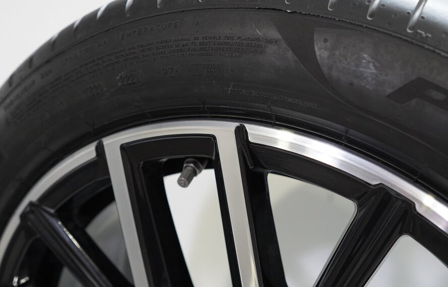 BMW BMW 2 er U06 Active Tourer 838M 18 Zoll Felgen Pirelli Sommerkompletträder Original