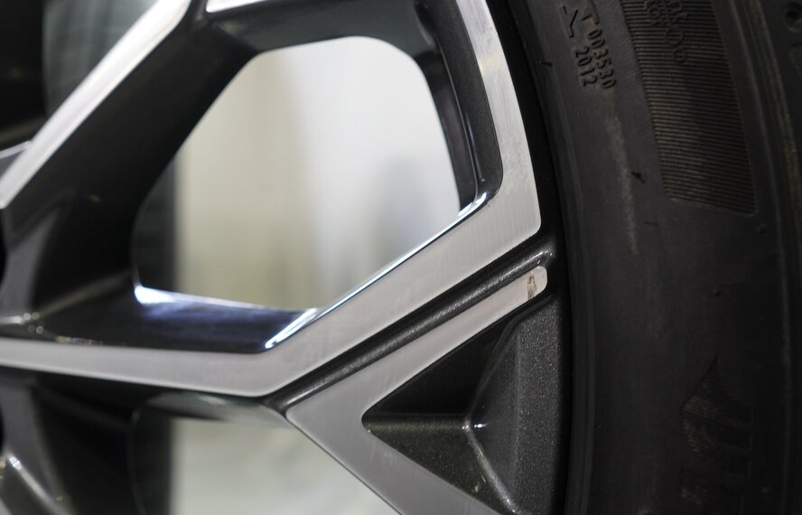 Audi Audi A6 C9 20 Zoll Felgen Hankook Sommerkompletträder Original