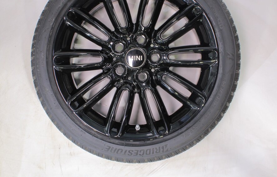 Mini Mini Cooper / S / One / Cabrio F55 F56 F57 500 17 Zoll Felgen Bridgestone Winterkompletträder Neu Original