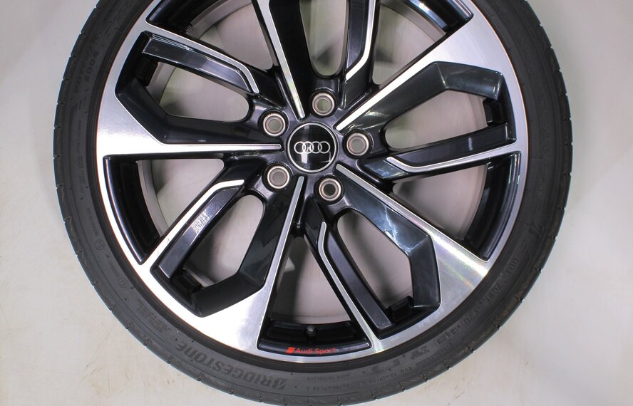 Audi Audi A3 S3 8Y 8V 19 Zoll Felgen Bridgestone Sommerkompletträder Original