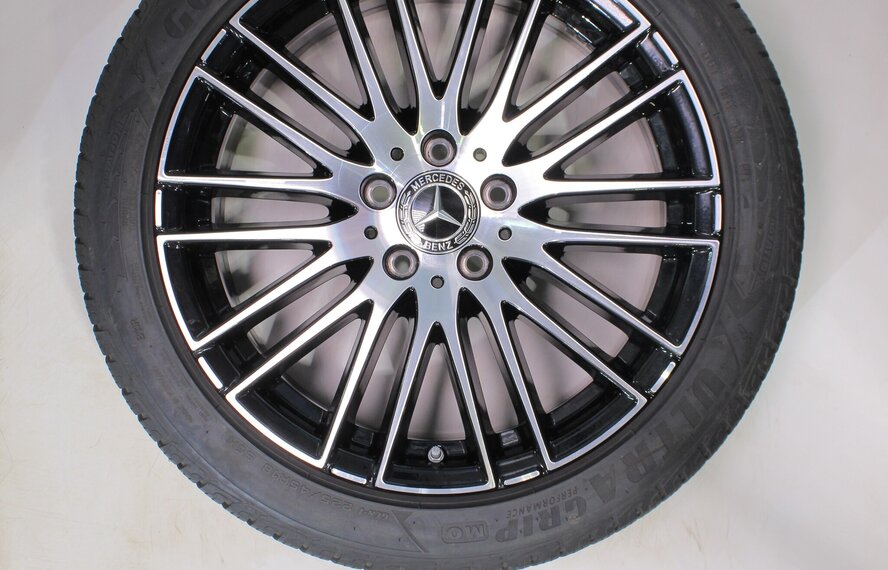 Mercedes Mercedes C-Klasse C206 S206 W206 18 Zoll Felgen Goodyear Winterkompletträder Original