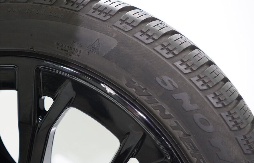Mini Mini Cooper J01 JCW991 17 Zoll Felgen Pirelli Winterkompletträder Original