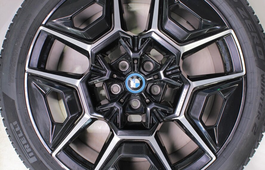 BMW BMW XM G09 922M 22 Zoll Felgen Pirelli Winterkompletträder Neu Original