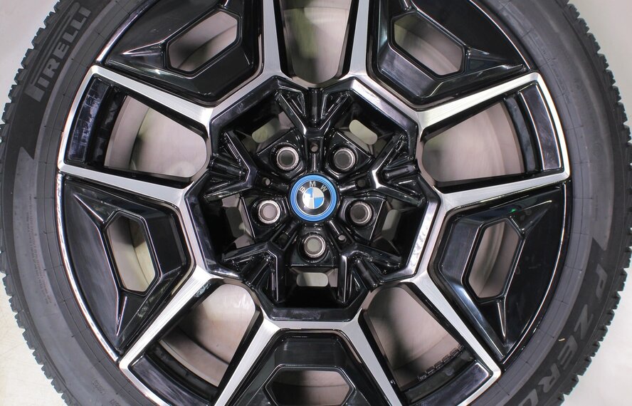 BMW BMW XM G09 922M 22 Zoll Felgen Pirelli Winterkompletträder Neu Original